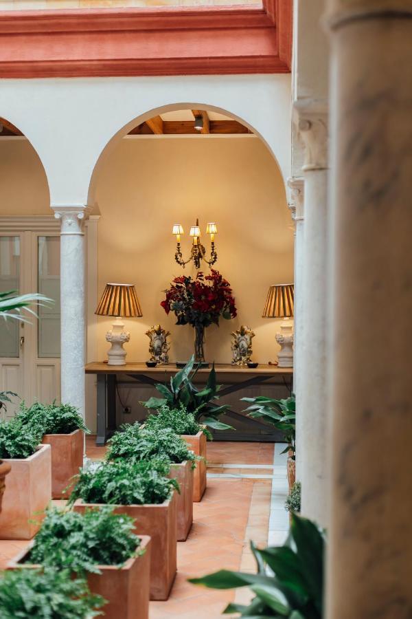 Casa Patio Del Siglo Xix * Siviglia